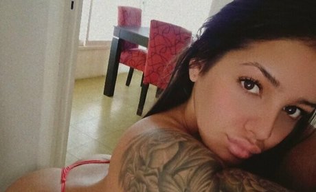 luciannaaaa OnlyFans Mega