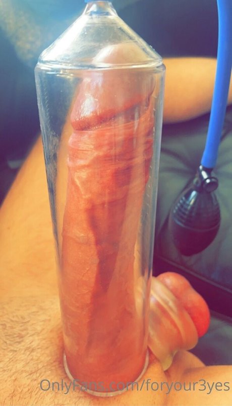 foryour3yes OnlyFans öffentliche Fotos OnlyFans