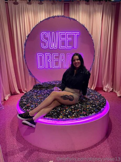 disneyyrose13 OnlyFans-Leaks
