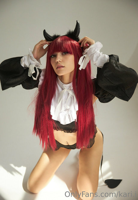 Kari i NurlyFans-Brüste