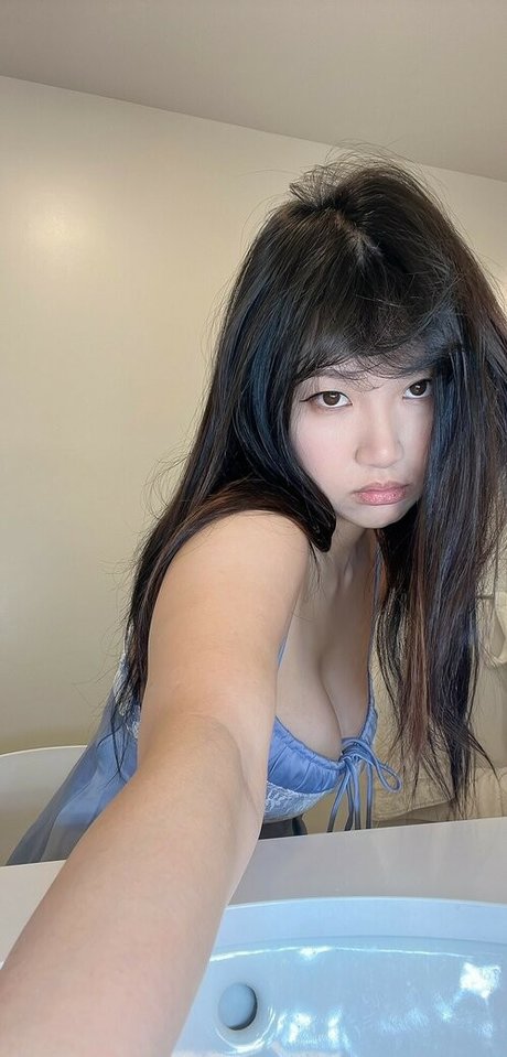 AriaSaki OnlyFans Nackt