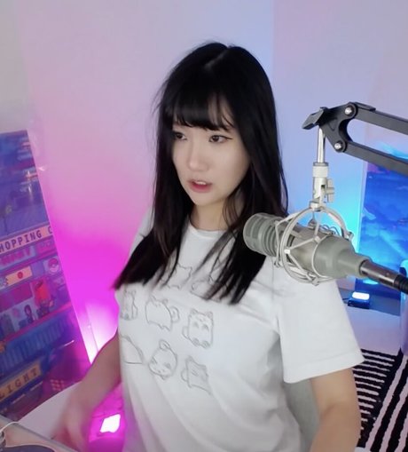 AriaSaki OnlyFans Bilder geleakt