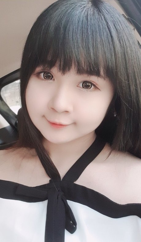 Clarissa Punipun Nacktbilder OnlyFans Geleakt