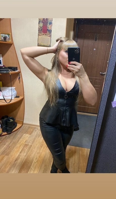 rude in life OnlyFans Nacktbilder