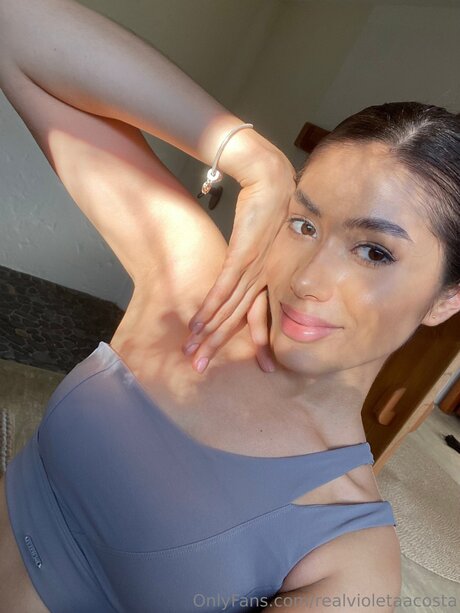 Realvioletaacosta Model OnlyFans Foto