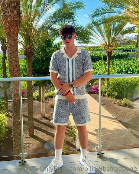 Ollienibsfreepage Neue geleakte OnlyFans-Inhalte