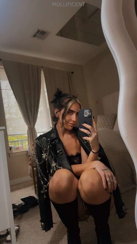 Mollificent OnlyFans Nacktbilder geleakt