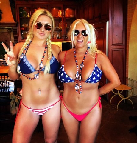 Brooke Hogan Nackt auf OnlyFans Leaks