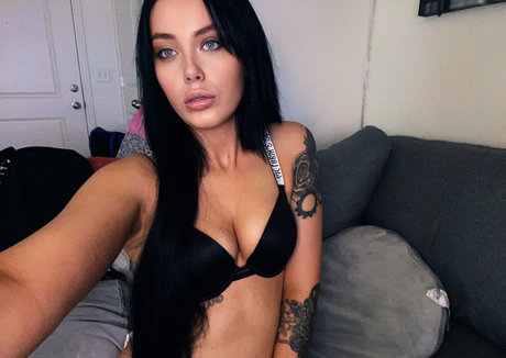 Deavanclegg1 Nacktpornos von OnlyFans geleakt