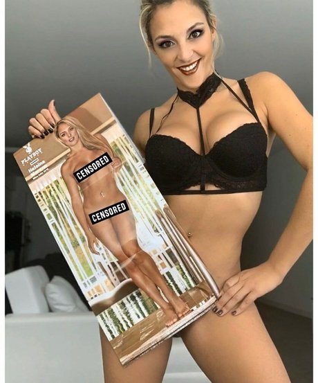 Heloine Moreno OnlyFans nackte Brüste