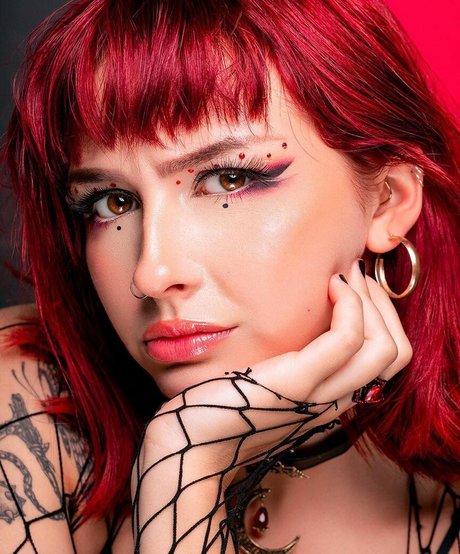 vana nz OnlyFans geleakter Pornografie