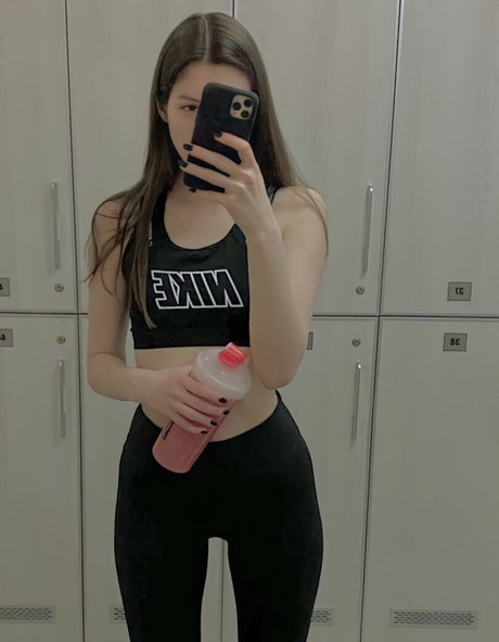 Aloona Larionova Nacktbilder OnlyFans geleakt
