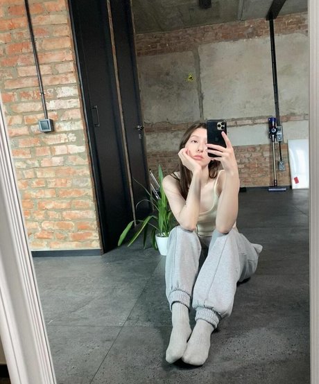 Aloona Larionova XXX Leak OnlyFans