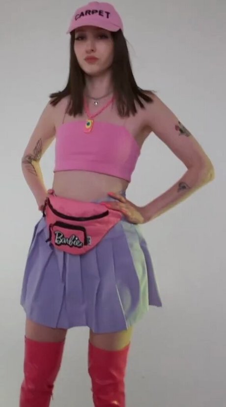 Aloona Larionova Nacktbilder geleakt OnlyFans