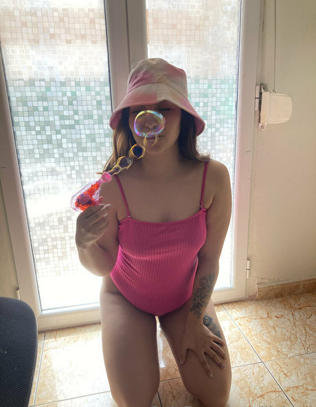 lilybest OnlyFans explizite Inhalte