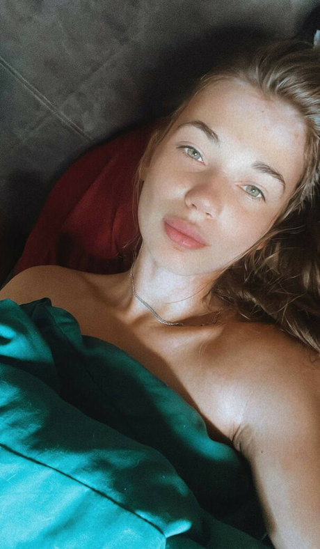 Steklova Eseniia OnlyFans