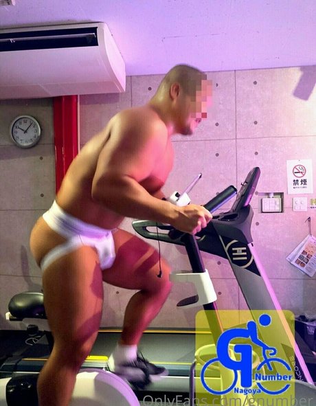 gnumber Nacktbilder von OnlyFans geleakt