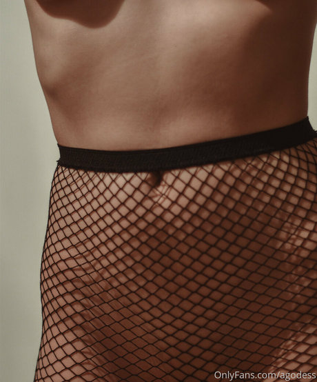 Yazmin Cabrera OnlyFans Striptease