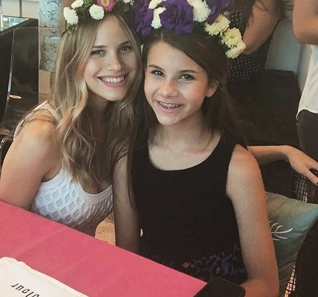 Halston Sage OnlyFans-Leaks