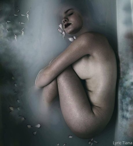 lyrictiana NurlyFans-Pornos