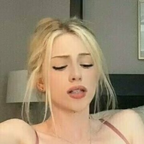 emilytaylorx OnlyFans Leaks
