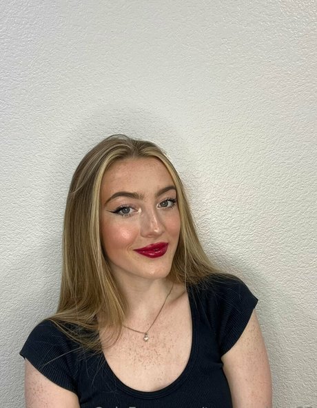 taratumbles OnlyFans Fotos