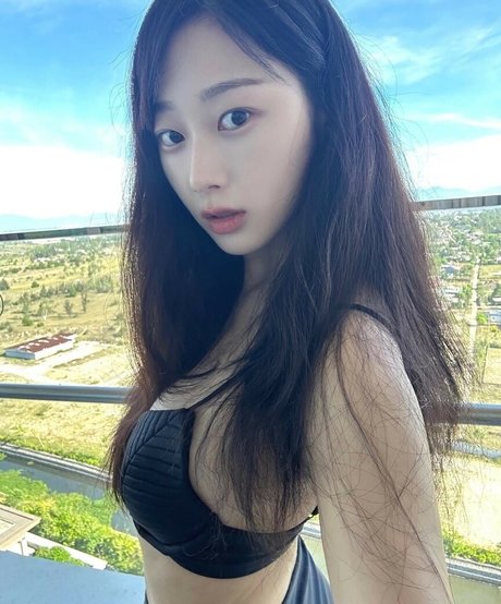 WomenK pop Nacktbilder von OnlyFans