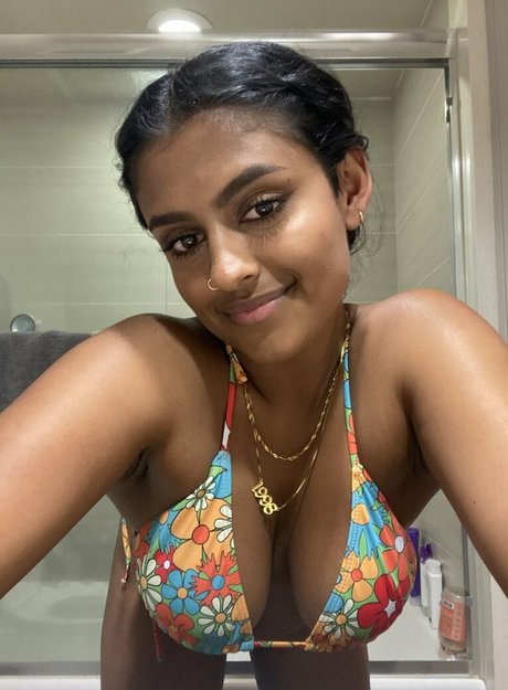 Yamini Nambimadom Neuer OnlyFans Leak