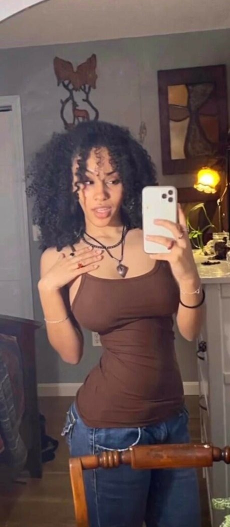 Aaliyeezy OnlyFans-Bild