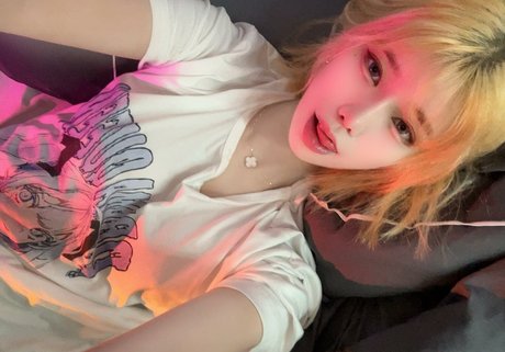 we8136 Neue geleakte OnlyFans-Inhalte