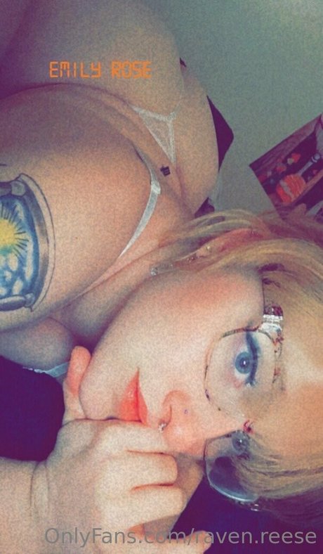 coraline leclaire OnlyFans Archiv