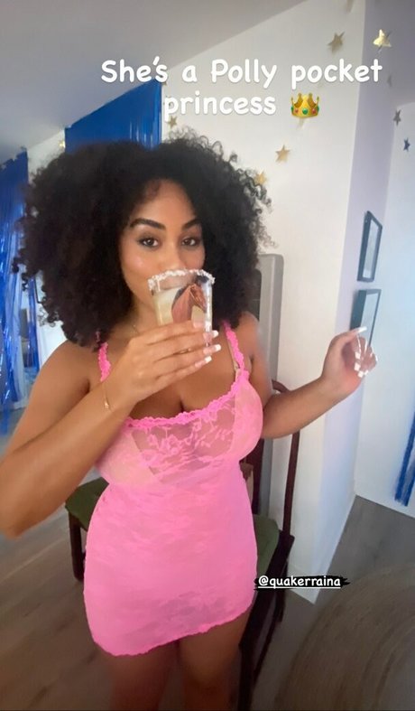 Raina Morris OnlyFans-Bilder