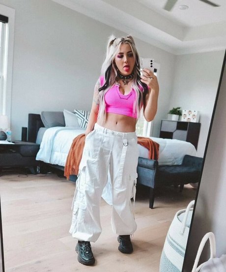 Addie Nicole Amick OnlyFans NSFW