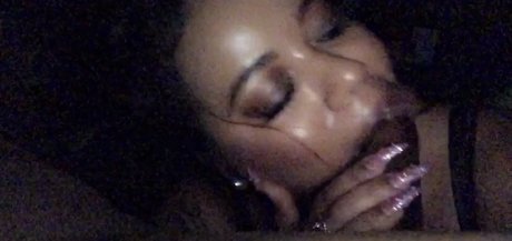 playmate-onlyfans schön nackt Aufnahme