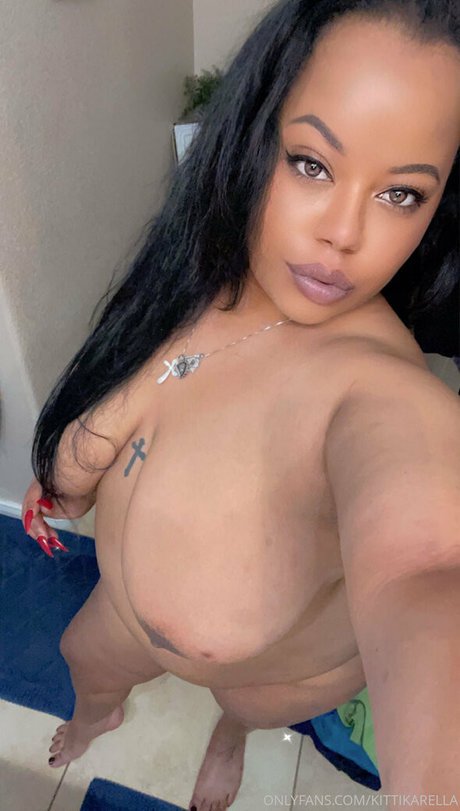 kittikarella Leaked OnlyFans Fotos