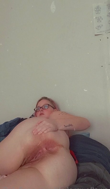 skylarswallows OnlyFans Model Bilder