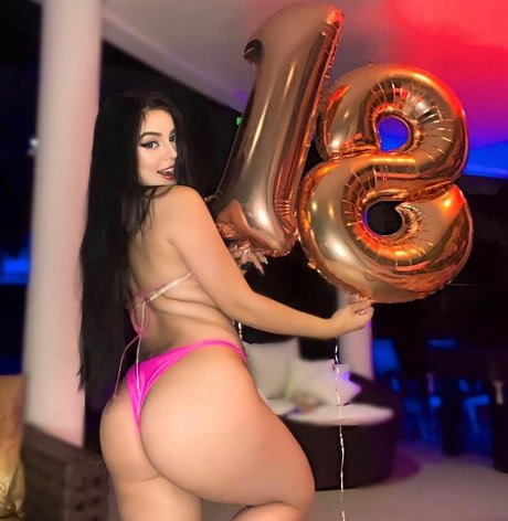 Bella Angel Dezoitou Nackt Leaks OnlyFans