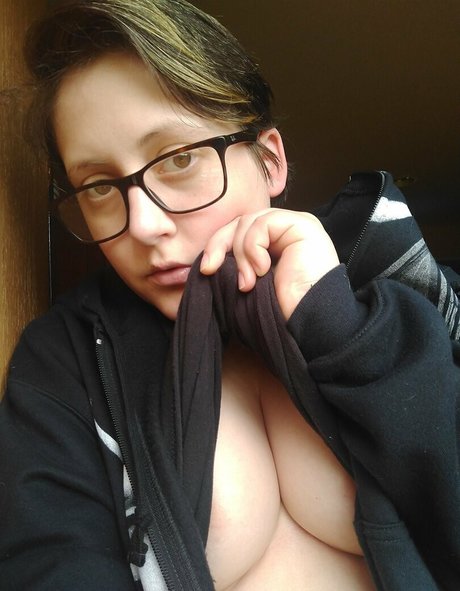 teen fake titten onlyfans Pornos Bild