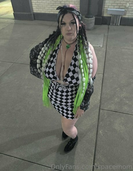 spacemom Nacktbilder geleakt OnlyFans Porn geleakt