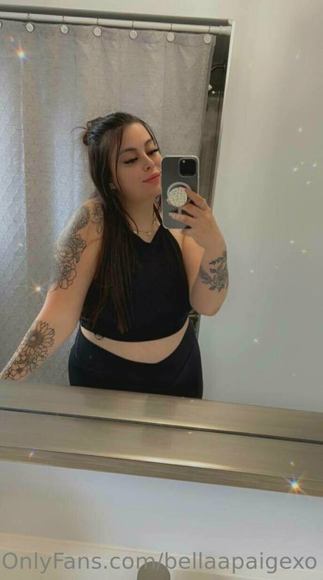 russische anal-onlyfans schön nackt Selfie