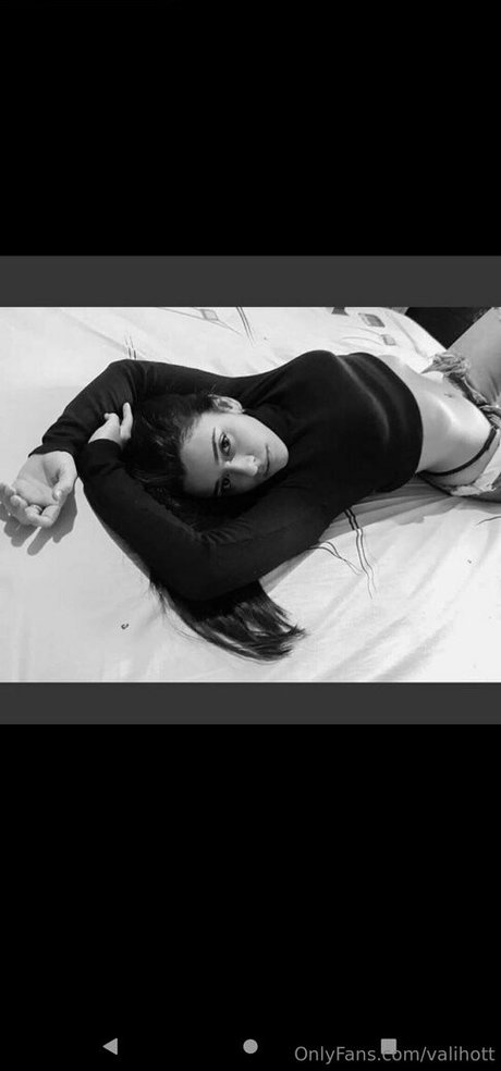 valihott Porn OnlyFans Leak
