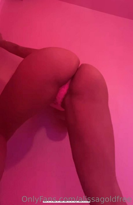 alissagoldfree OnlyFans XXX
