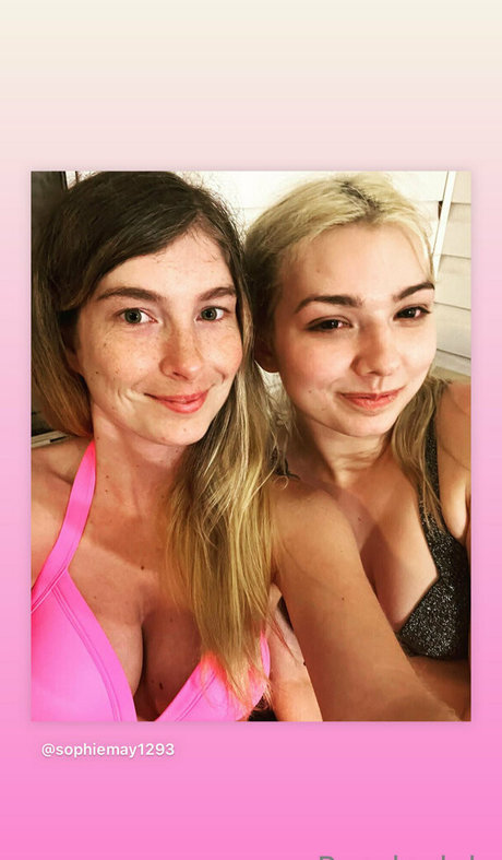 pansleylive NurlyFans-Pornoleaks