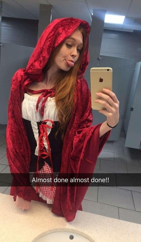 Holly Hicks Neue geleakte OnlyFans-Inhalte