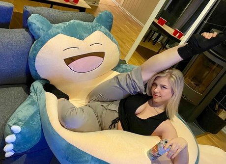 winziger arsch nur fans Kunstporno Bilder