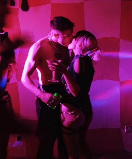 Reed Amber NurlyFans-Brüste