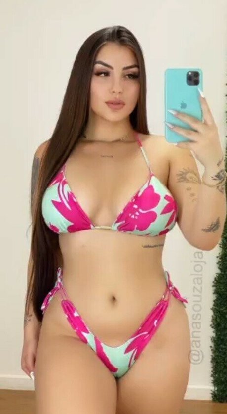 Paola Sabadin OnlyFans Mega