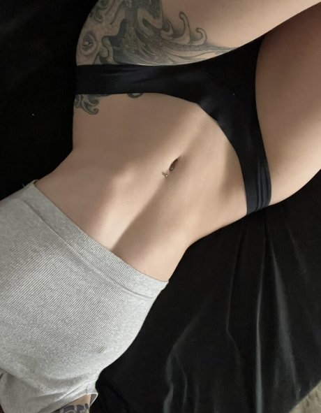 Alliury Neue geleakte OnlyFans-Inhalte