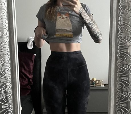 Alliury Heiße OnlyFans Inhalte