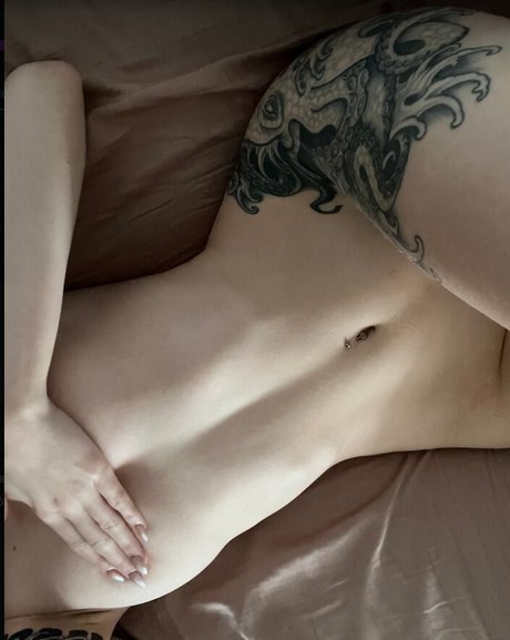 Alliury Leaks von Nacktbildern auf OnlyFans